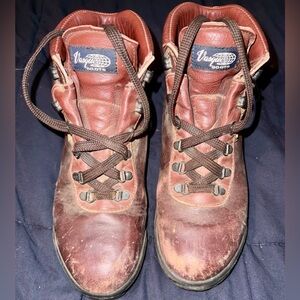 Vasque Hiking Boots 9.5